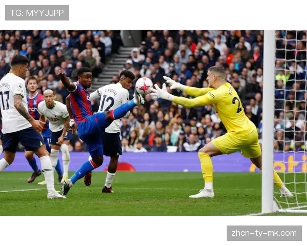 英超焦点战半场：切尔西0-2落后热刺，库卢塞夫斯基独中两元